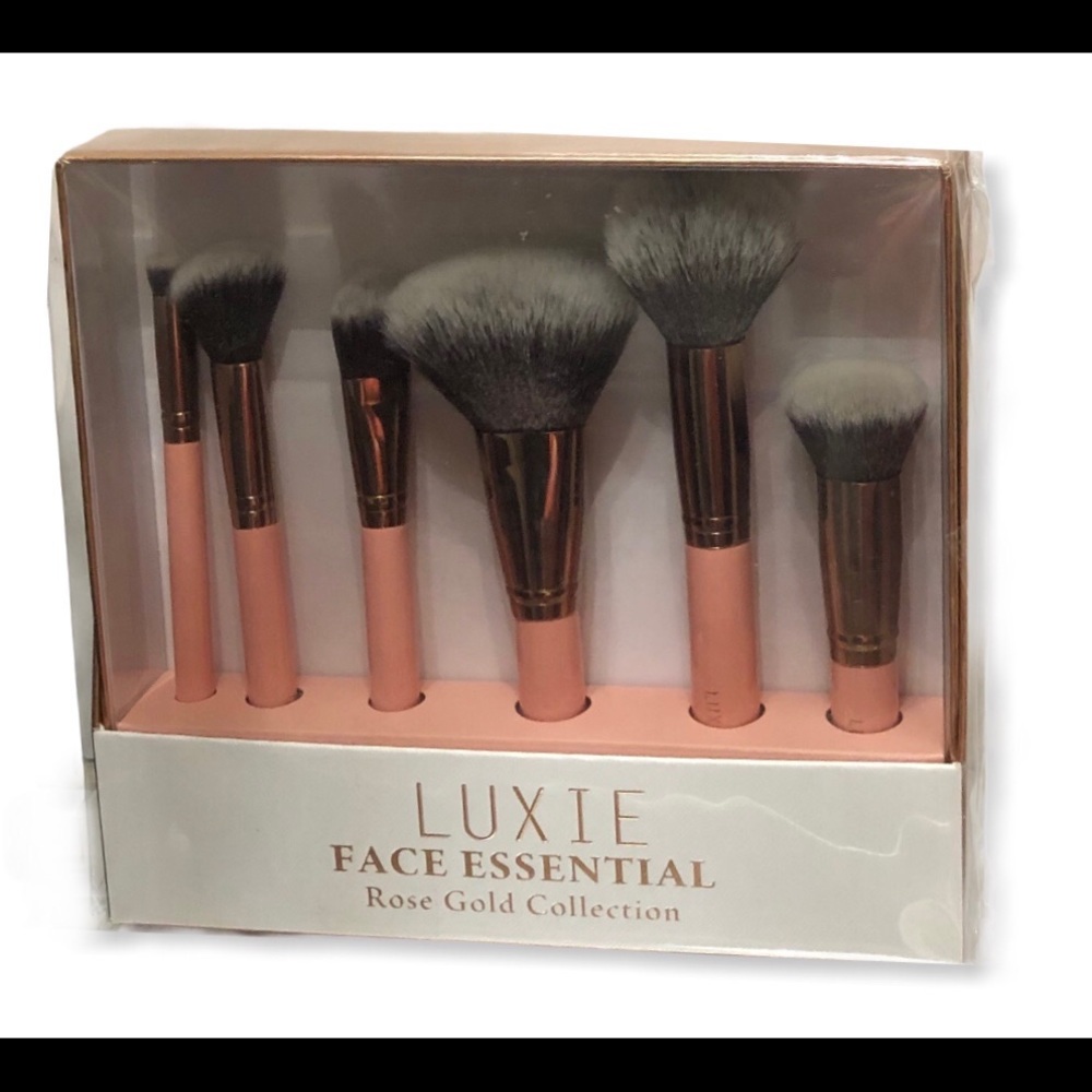 Luxie Face Essential Rose Gold Brush Set New